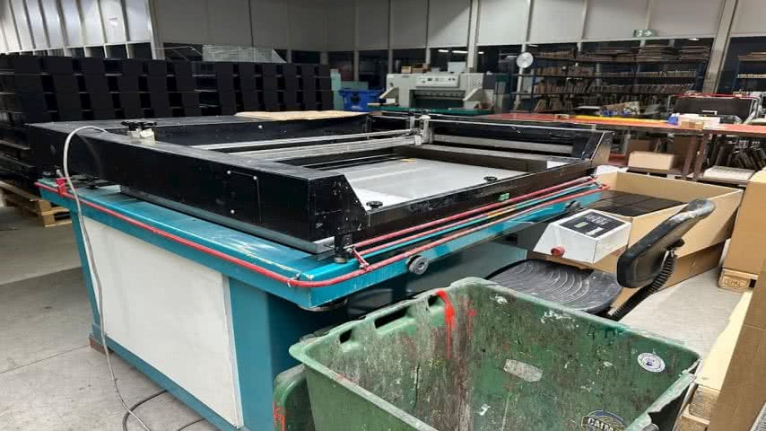 Viprotech, Vipromat-S  semiautomatic screen printing machines